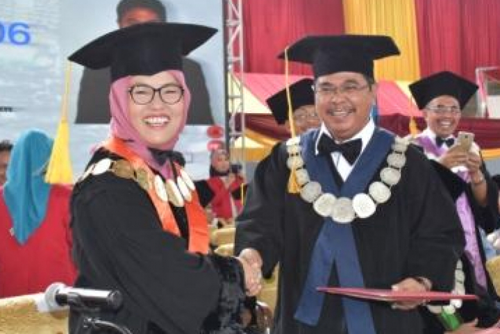 Wisuda Perdana dan Sumpah Profesi Insinyur Universitas Hasanuddin